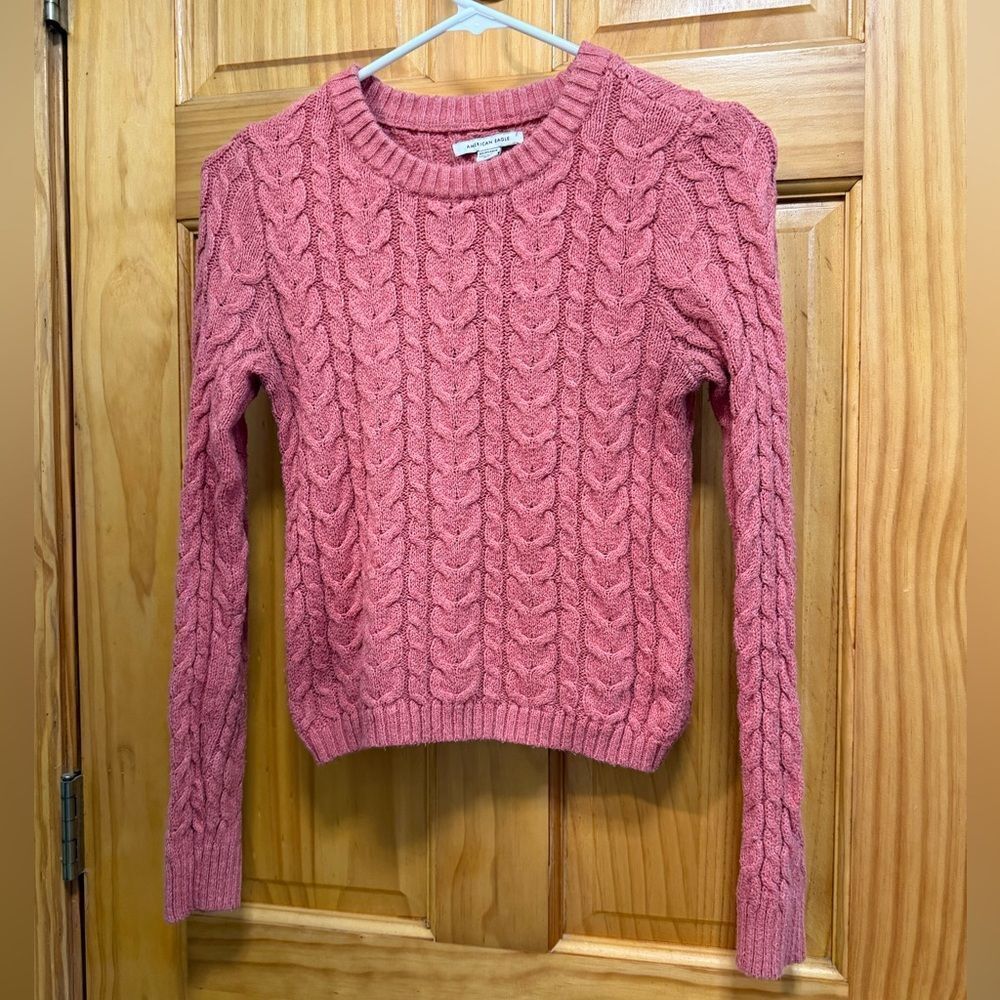 American Eagle size XS mauve rose color sweater from 2021